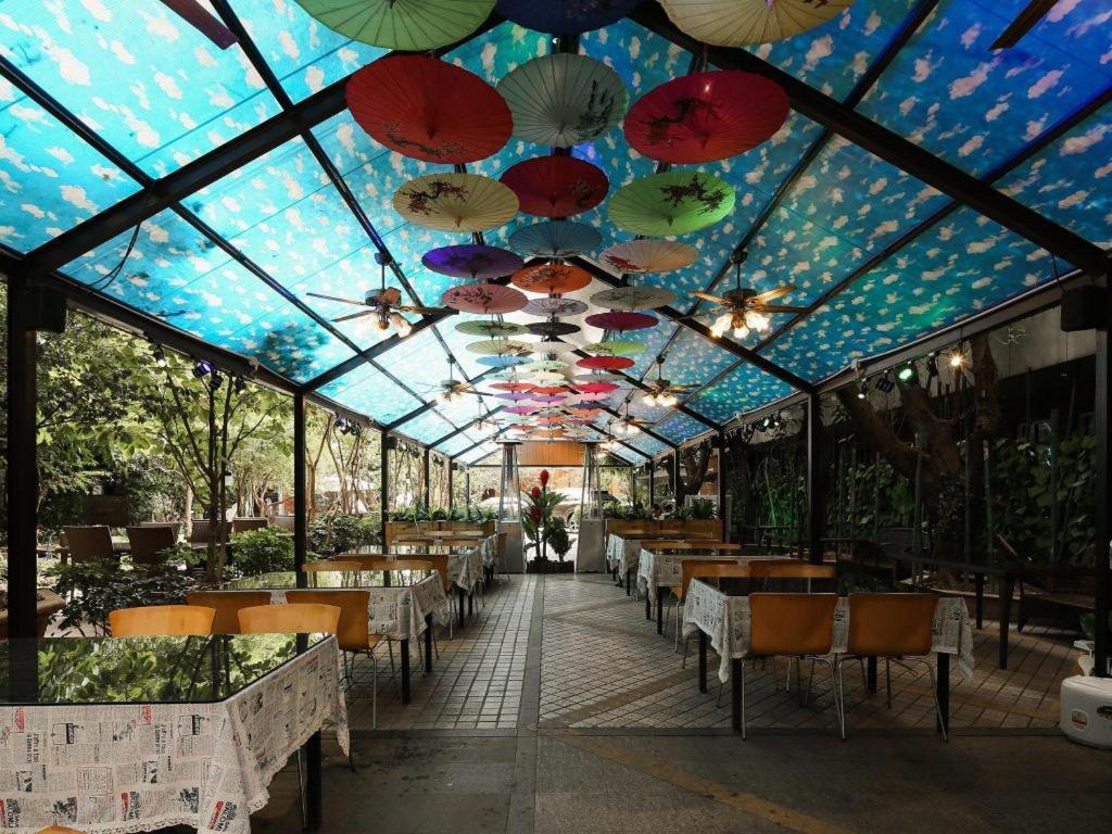 Royal Garden Hotel Γκουανγκζού Εξωτερικό φωτογραφία